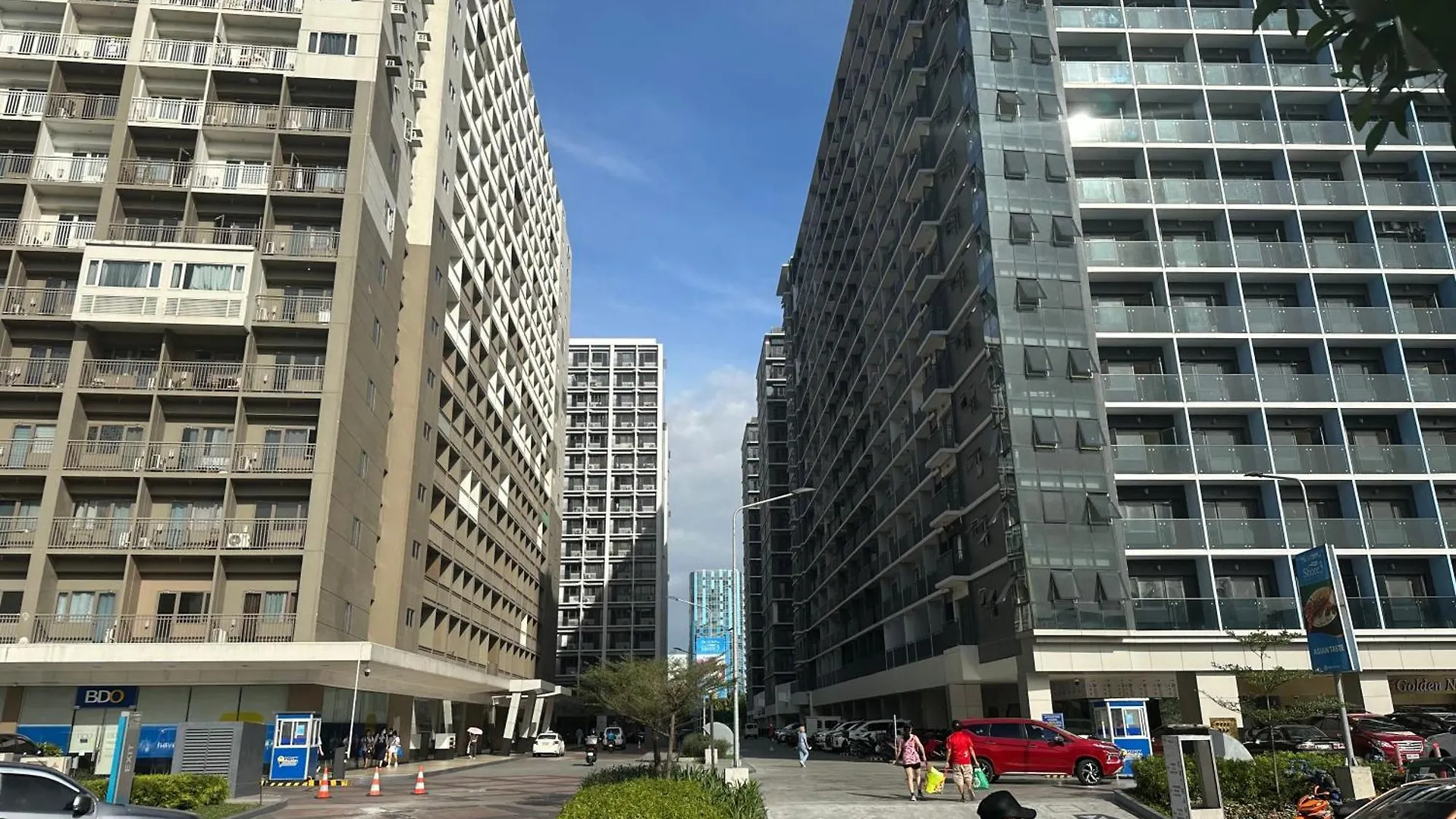 Condo In Moa Manille Philippines