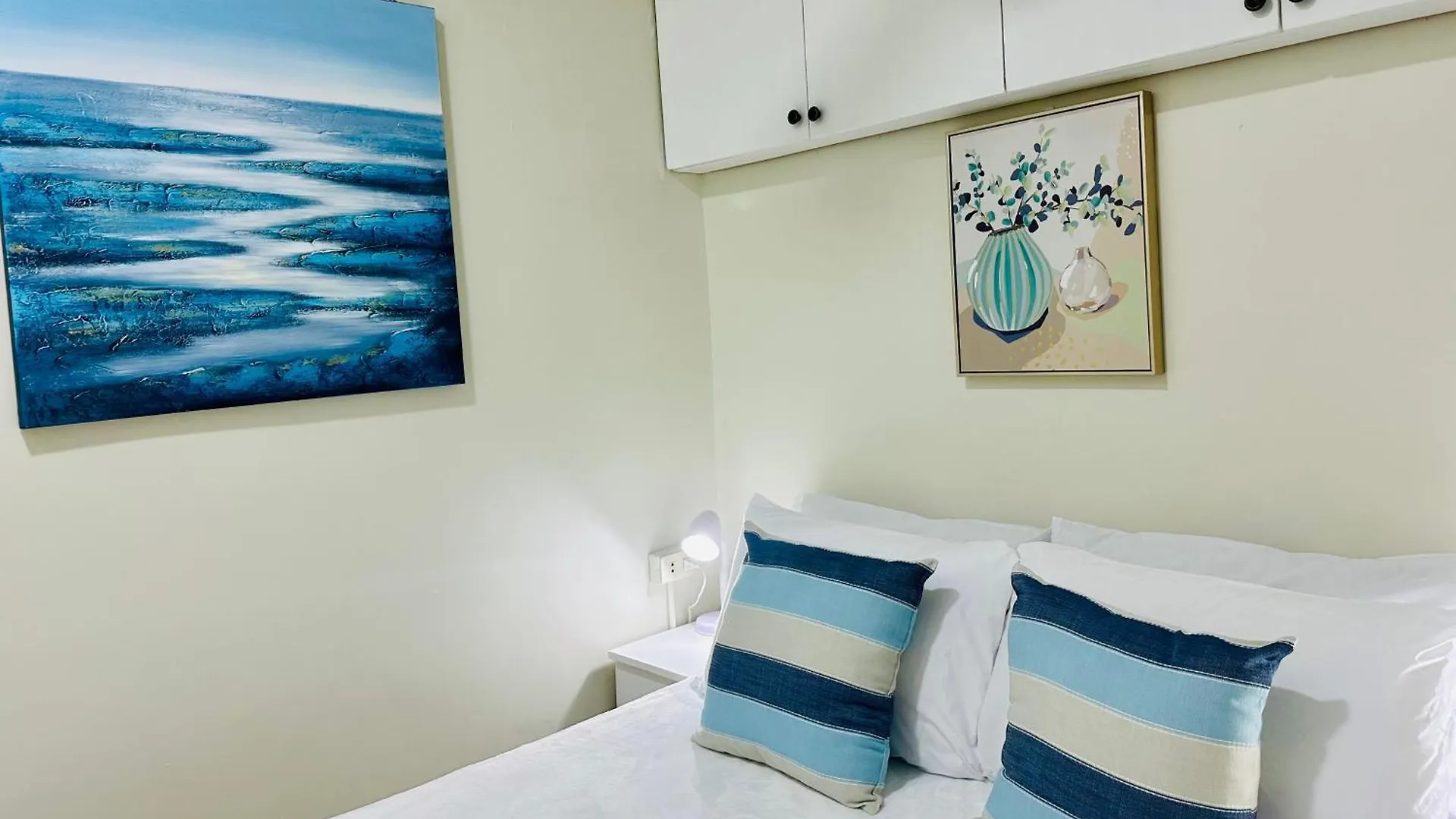Condo In Moa Manille