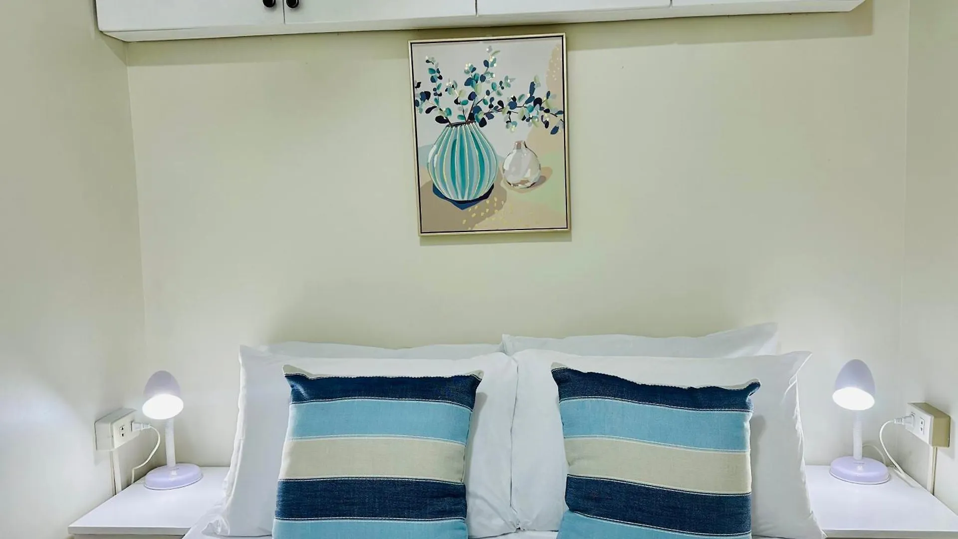 Apartment Condo In Moa Manila