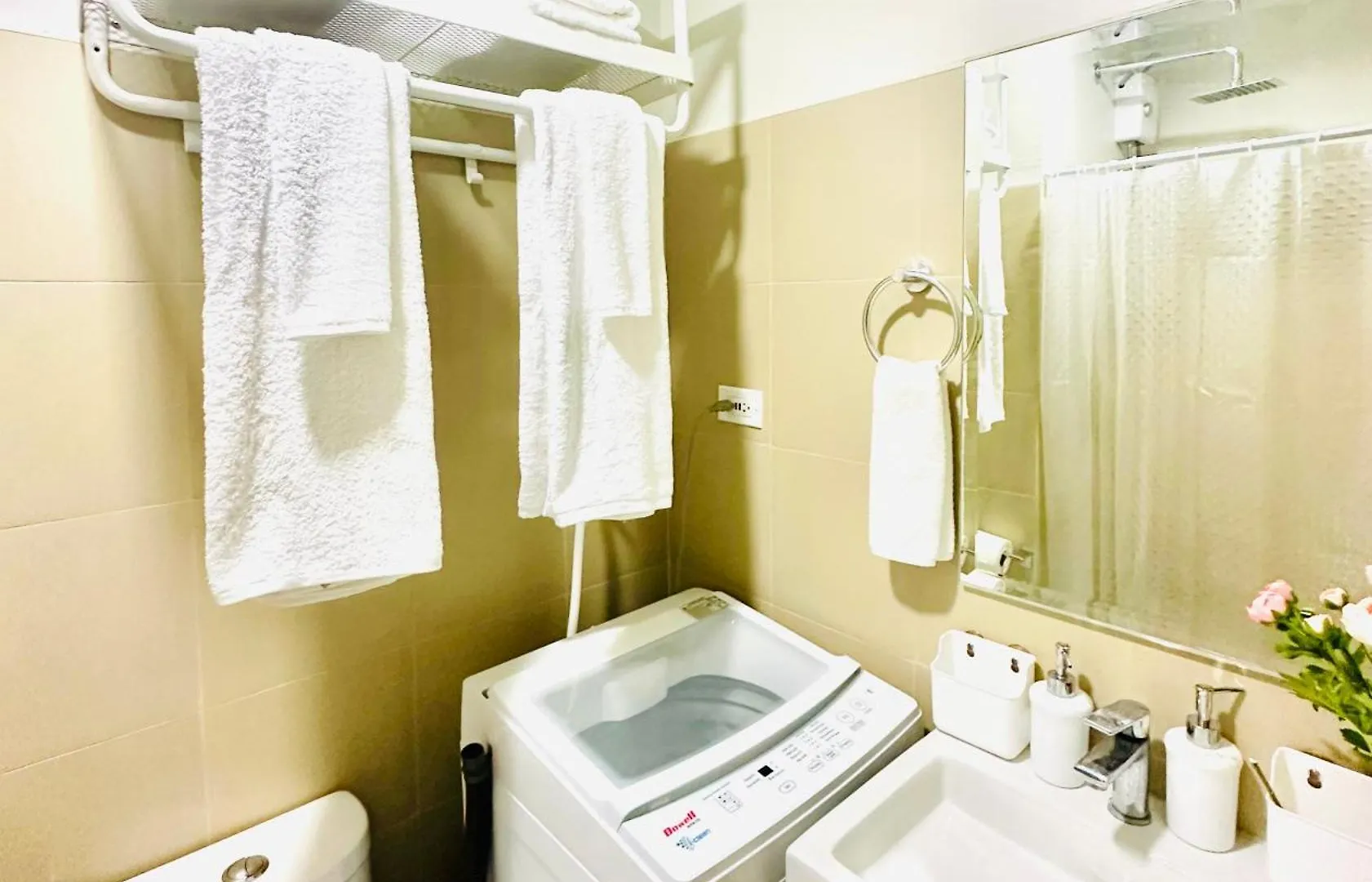 Condo In Moa Manila